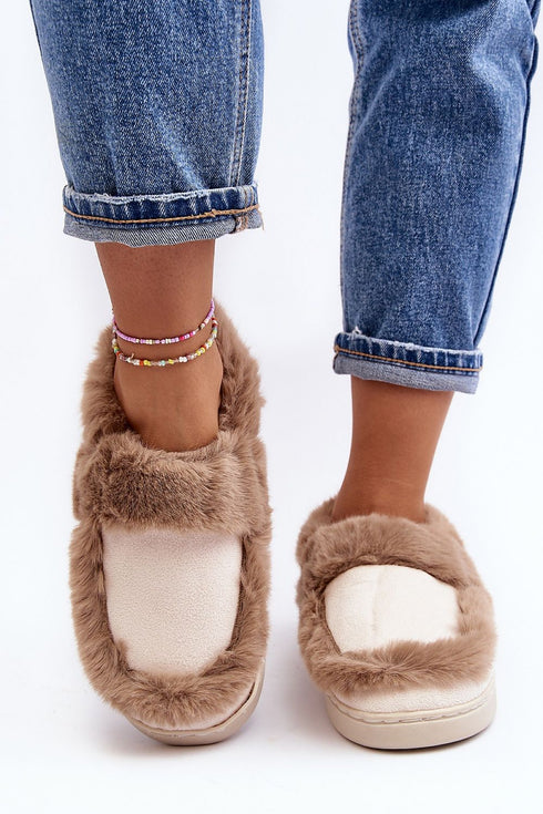 Slippers model 189096 Step in style