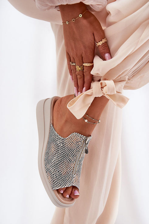 Flip-flops model 211956 Step in style