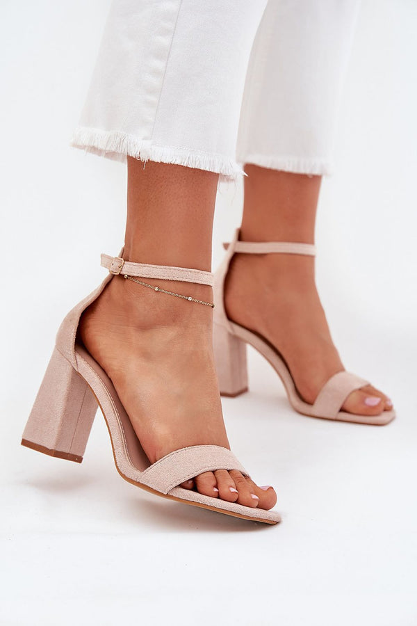 Heel sandals model 215702 Step in style