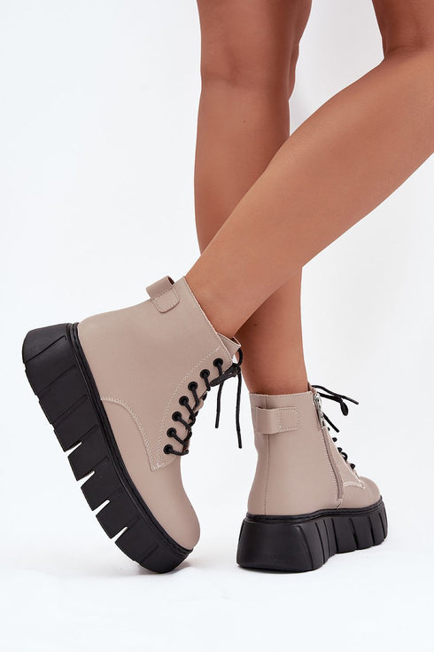 Boots model 216833 Step in style