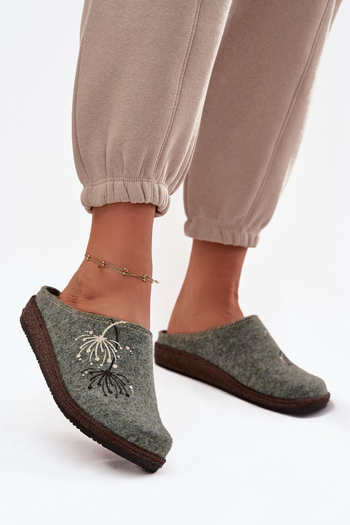 Slippers model 220064 Step in style