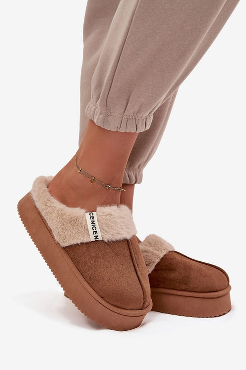 Slippers model 220538 Step in style