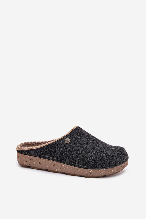 Slippers model 222277 Step in style
