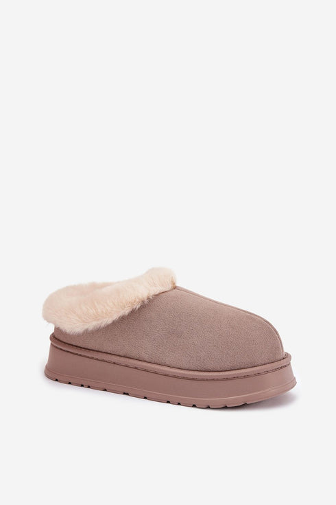 Slippers model 222280 Step in style