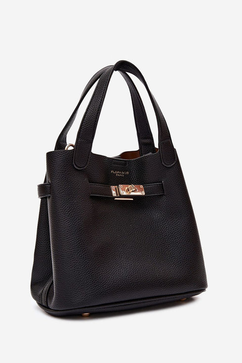 Everyday handbag model 230346 Step in style