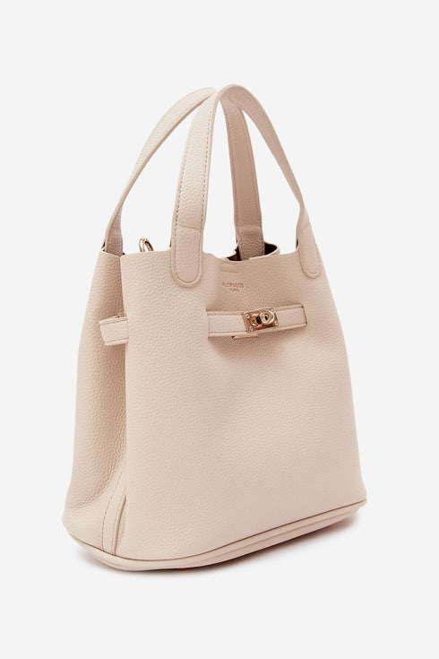 Everyday handbag model 230350 Step in style