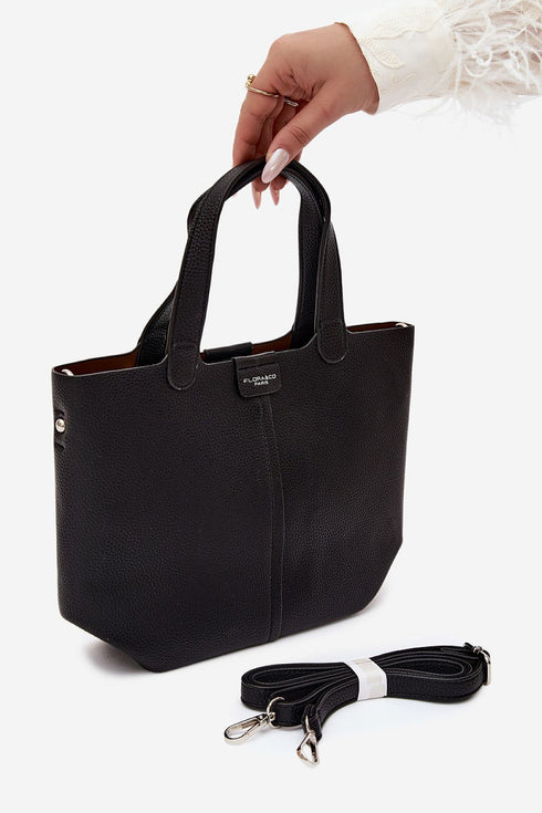 Everyday handbag model 230535 Step in style
