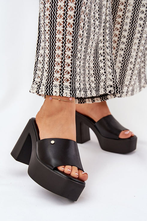  Flip-flops model 209945 Step in style 