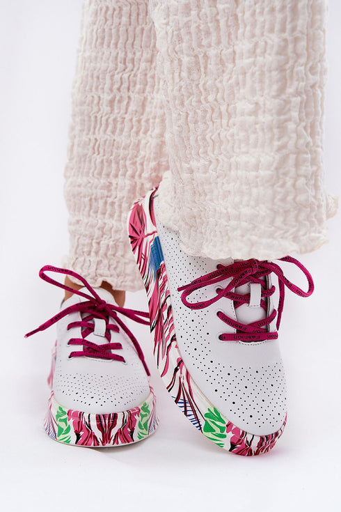 Sport Shoes model 212138 Step in style 