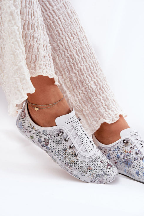  Low Shoes model 212550 Step in style 