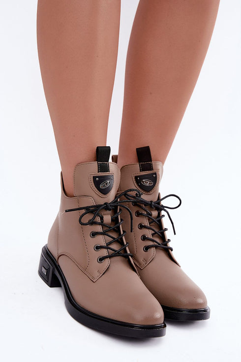  Boots model 231610 Step in style 